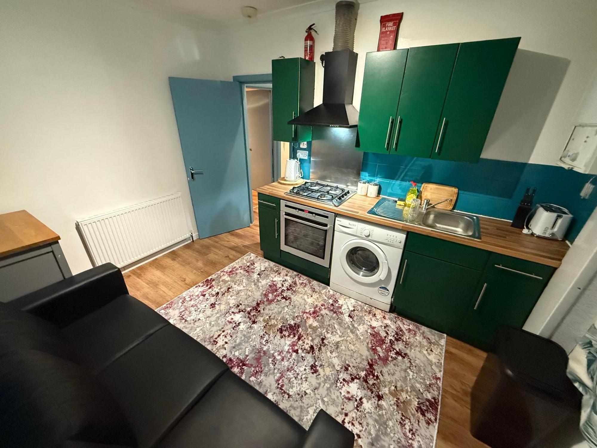 Seven Sisters Retreat * London