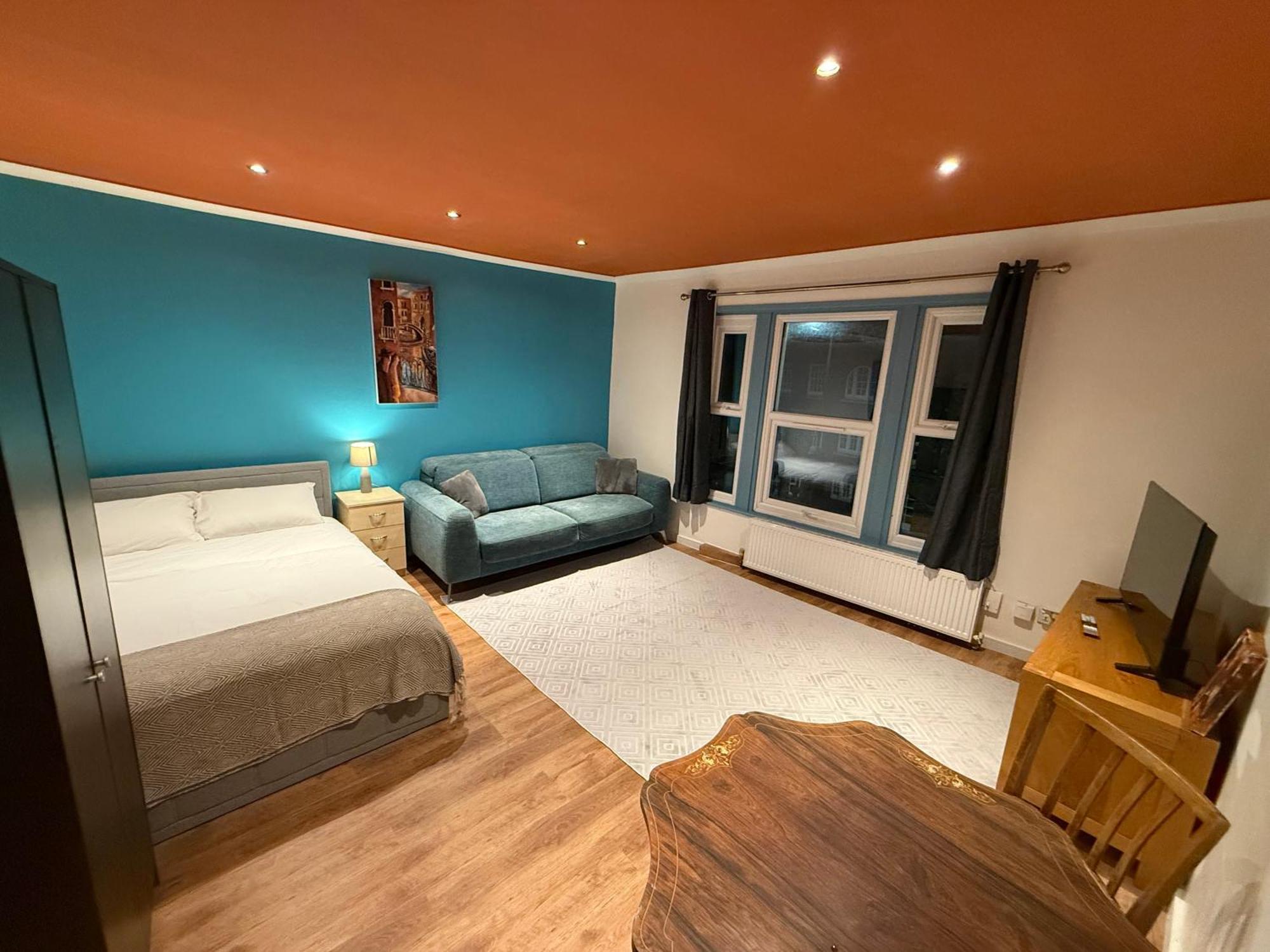 Seven Sisters Retreat * London
